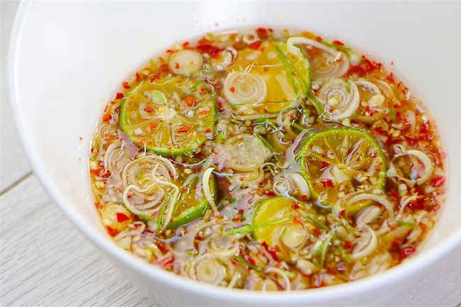nước mắm tắc ớt